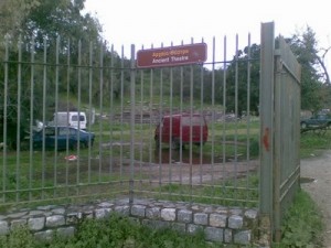 arxaio theatro tafos autokiniton